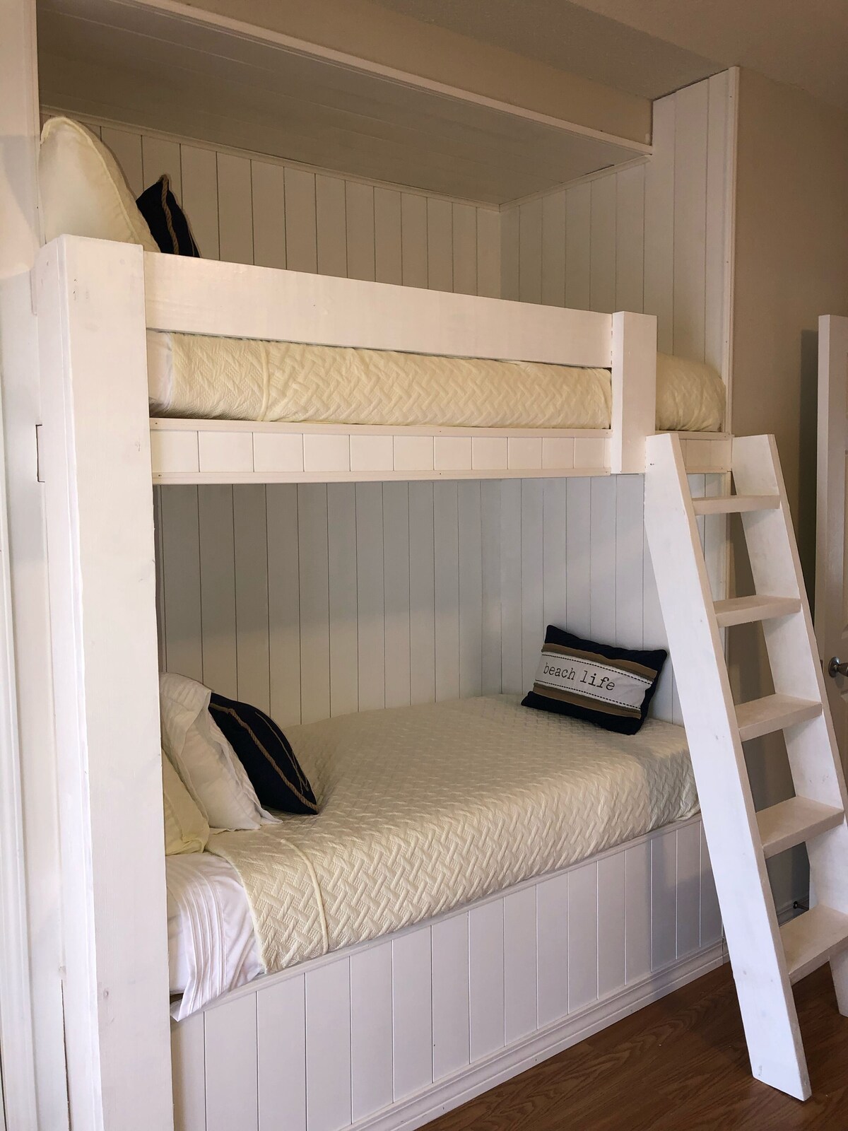 Photo 10 of Posh Sandpiper Escape: 2 King Masters + Bunks, Golf, Pickleball & Dining