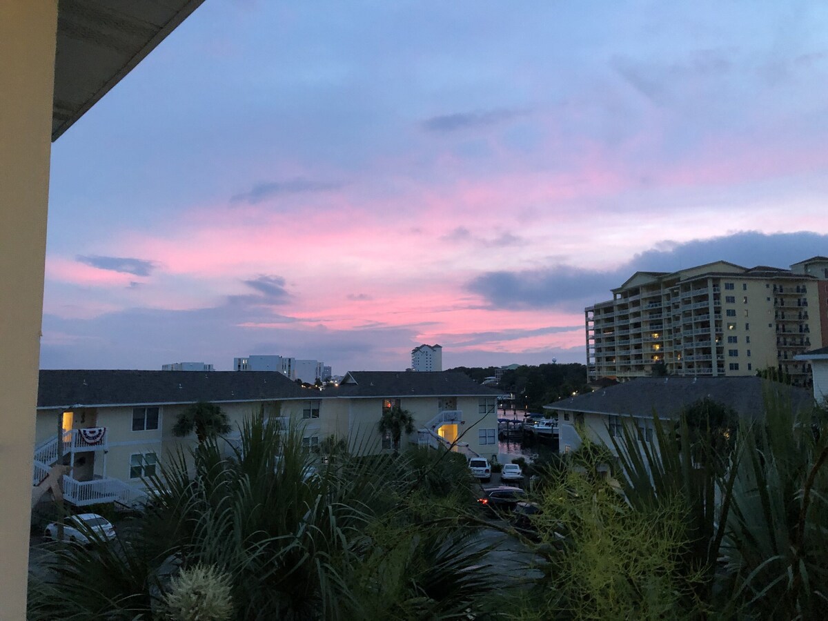 Photo 33 of Posh Sandpiper Escape: 2 King Masters + Bunks, Golf, Pickleball & Dining
