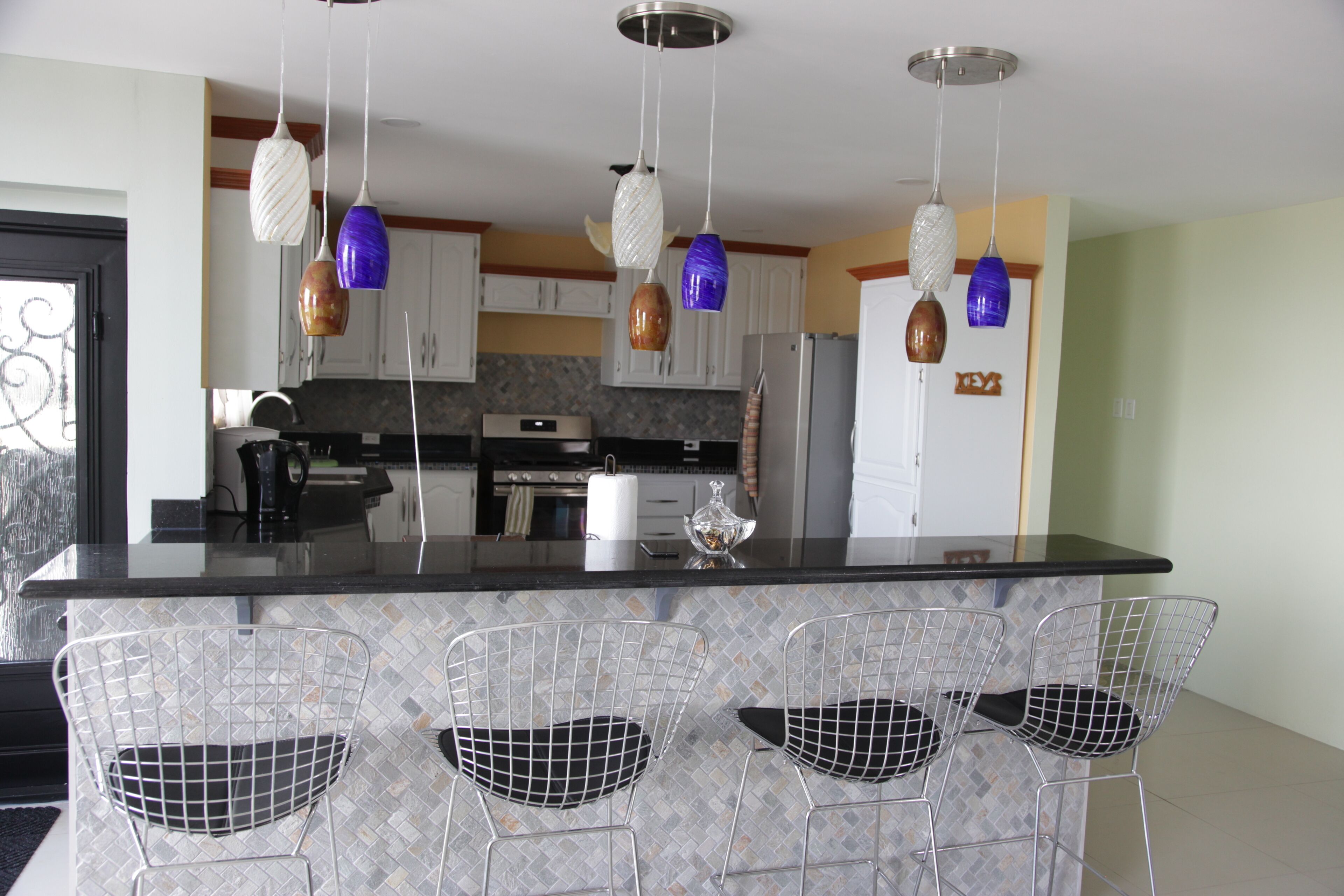 雪櫃、微波爐、焗爐、爐具