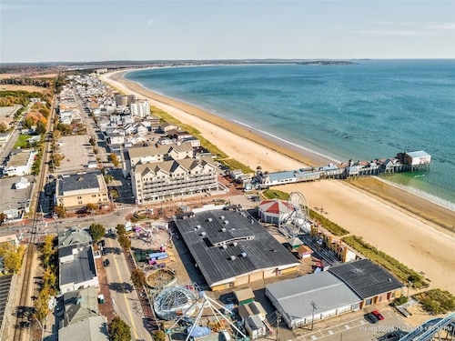 3-7 Nights - Gorgeous Ocean View Condo - #301 Grand Victorian