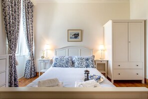 2 chambres, fer et planche Ă repasser, lit parapluie, Wi-Fi gratuit