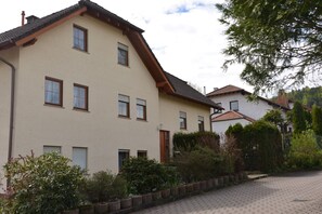 Exterior - Mountain View Rooms (Kindsbach)