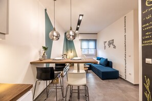 Dining - Cosy apt near Piraeus central port, Mikrolimano port & Pasalimani port (Ports Cr (Piraeus)