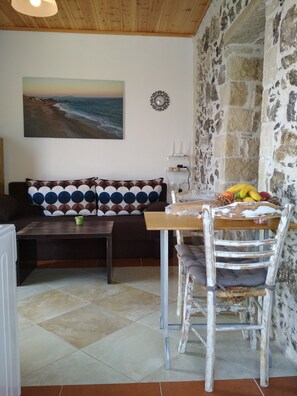 Dining - panoramic sea view (Agalianos)