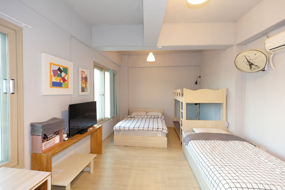 Deluxe Family Room | Blackout drapes, soundproofing, free WiFi, bed sheets