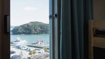 Basic Twin Room | Blackout drapes, soundproofing, free WiFi, bed sheets