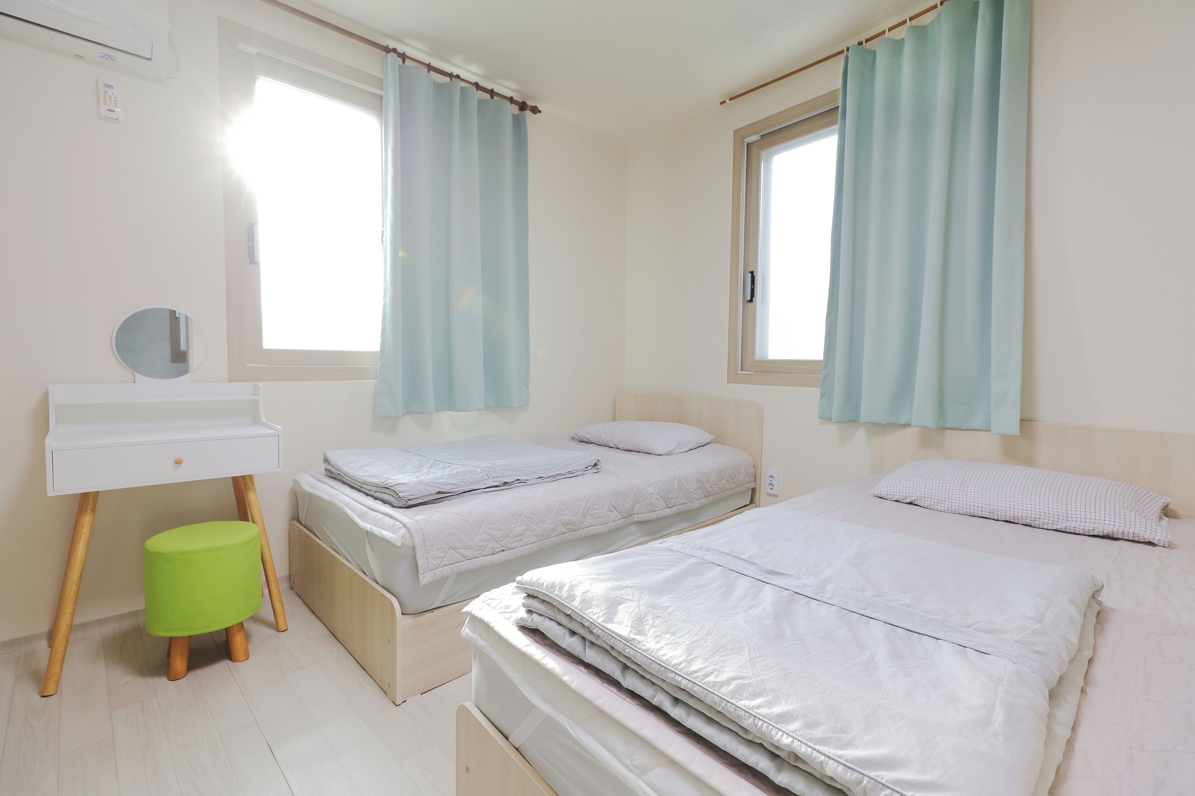 Basic Twin Room | Blackout curtains, soundproofing, free WiFi, bed sheets