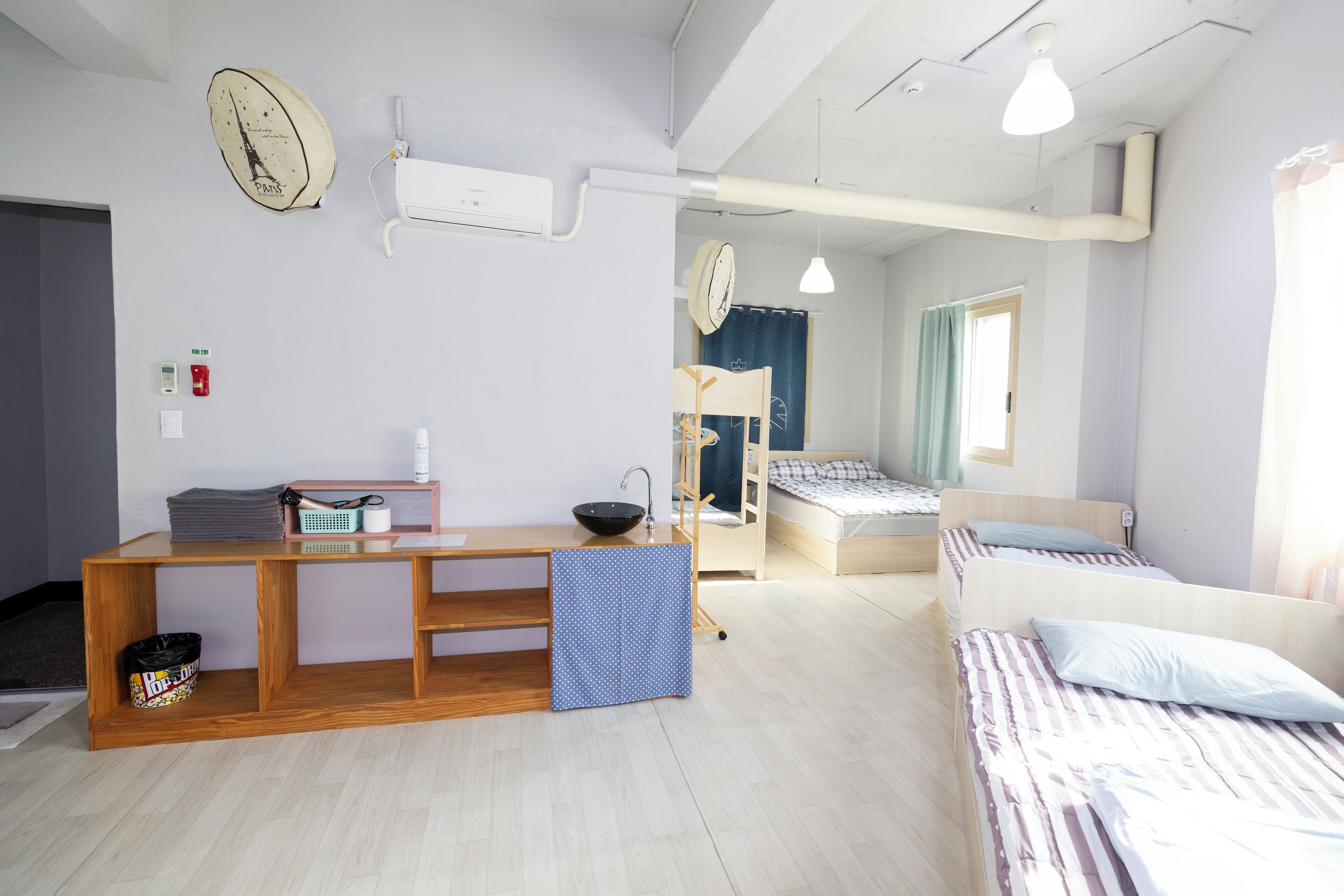 디럭스 패밀리룸 | 암막 커튼, 방음 설비, 무료 WiFi, 침대 시트