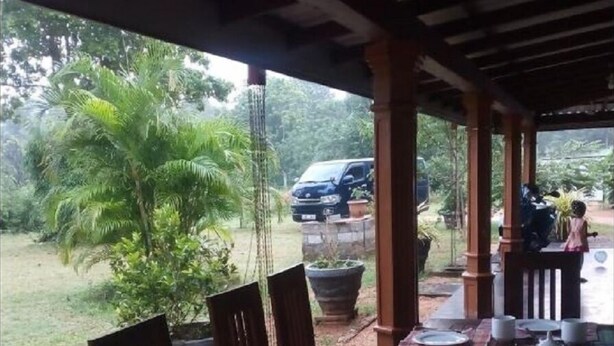 Free daily English breakfast  - Walawwa home stay villa Sigiriya - Hostel (Sigiriya)