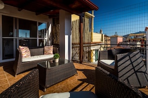 Terrace/patio - Teo Vivi 3 bedroom maizonette (Zakinthos)