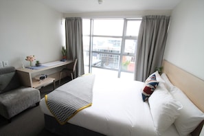 1 bedroom, iron/ironing board, free WiFi, bed sheets - Very Functional Apt with 2 Bathrooms (Tetra 1011) (Auckland)