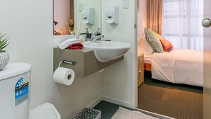 Unclassified image, 2 of 19, button - Sweet 2 Bedroom Apt with 2 Bathroom in CBD (Tetra 113) (Auckland)