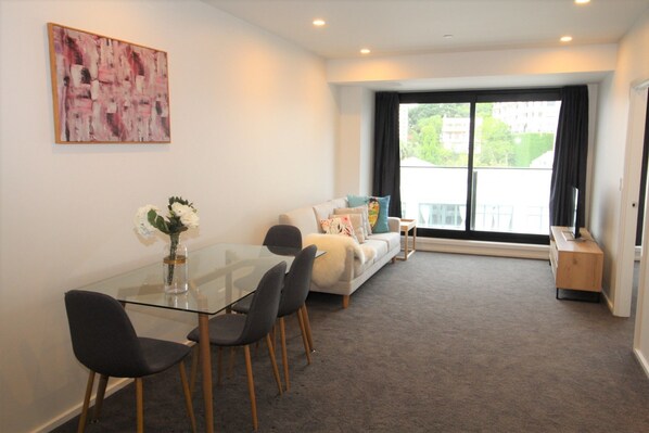 Apartment, 2 Bedrooms | Living area