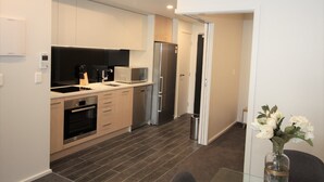 Unclassified image, 3 of 9, button - Brand New 2 Bedroom Apt Close to Harbour (Connect 401) (Auckland)