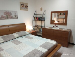 2 habitaciones, tabla de planchar con plancha y wifi gratis 