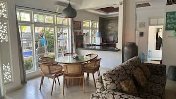 Deluxe Villa, 3 Bedrooms | Private kitchen | Fridge, microwave, oven, stovetop
