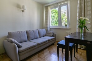 Huoneisto | Silitysrauta/-lauta, ilmainen Wi-Fi, vuodevaatteet