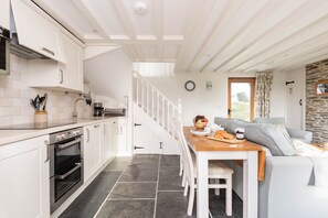 Fridge, oven, dishwasher, toaster