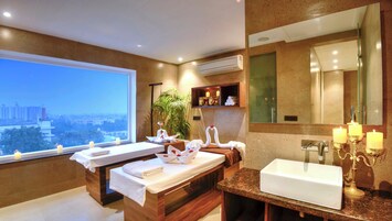 Esfoliação corporal, tratamentos faciais, manicure e pedicure, massagens