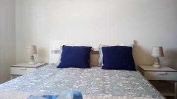 2 habitaciones, cuna de viaje, wifi gratis y ropa de cama