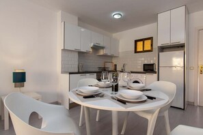 Fridge, microwave, oven, toaster