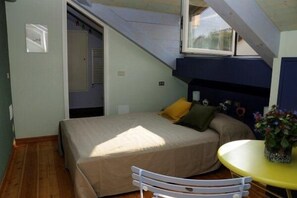 2 soverom, strykejern/-brett, wi-fi og sengetøy