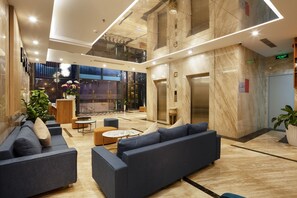 Interior entrance - Lucky Sun Hotel (Nha Trang)