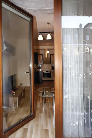 Huoneisto | Oleskelualue | Taulutelevisio