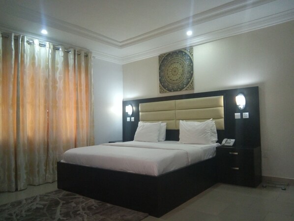 Classic Room | Free WiFi, bed sheets - The Capital Apartments (Abuja)