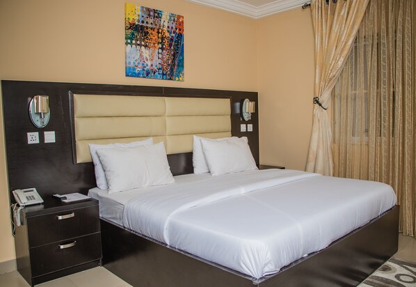 Free WiFi, bed sheets - The Capital Apartments (Abuja)
