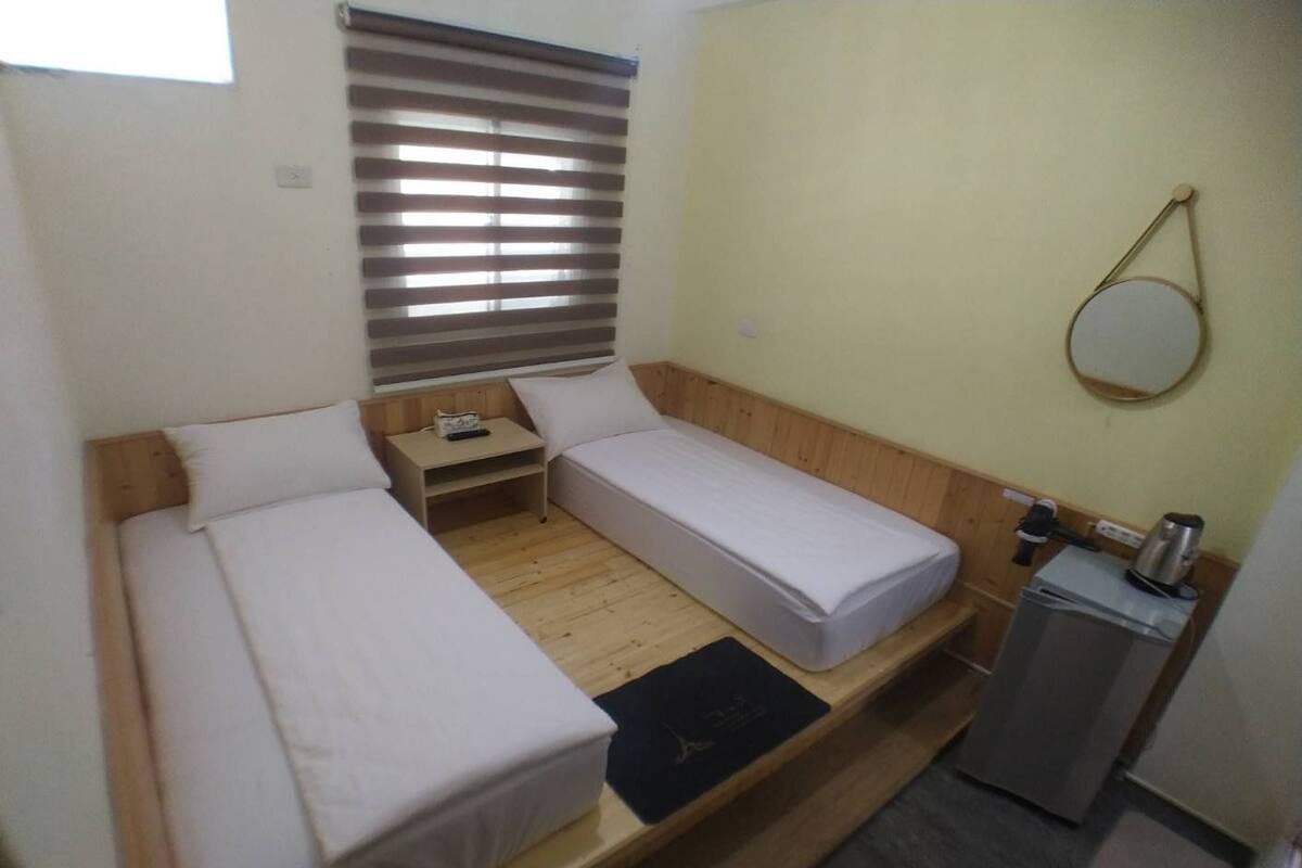 Senior Double or Twin Room, 2 Twin Beds | Blackout drapes, soundproofing, free WiFi, bed sheets