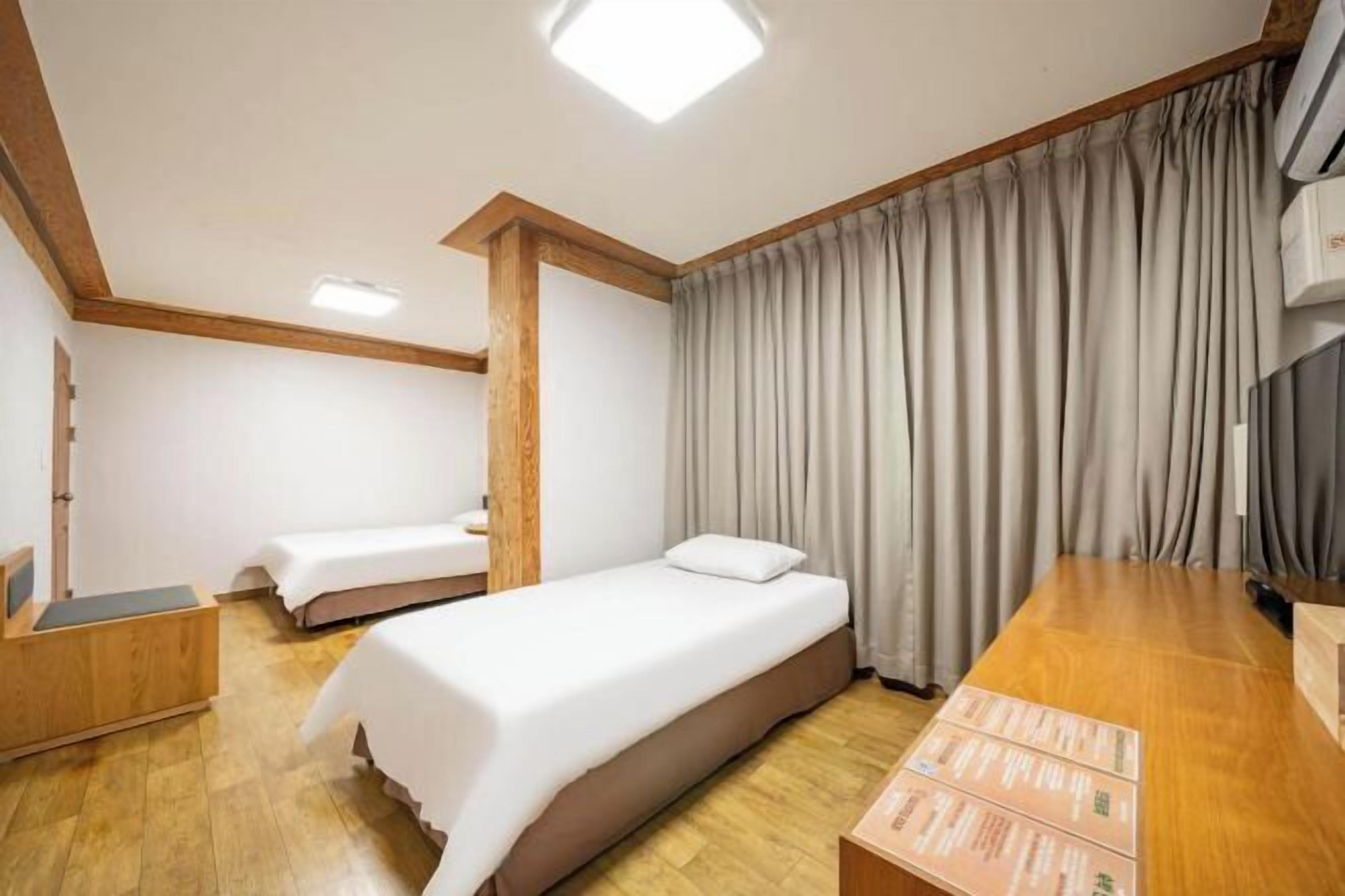 Desk, free WiFi, bed sheets