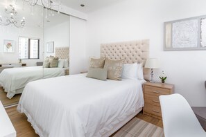 Premier Apartment, 2 Bedrooms, Beach View | 2 bedrooms, desk, iron/ironing board, cots/infant beds - Bay Point C10 (Cape Town)