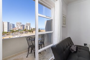 Interior detail - Bay Point C10 (Cape Town)