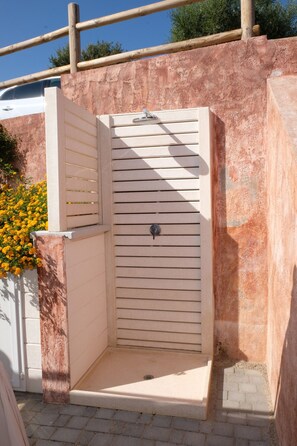 Property grounds - Villa Cinzia sea view (Porto Tramatzu)