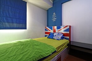 Leilighet, 3 soverom | Individuelt innredet og skrivebord