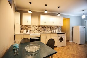 Apartment, 1 Bedroom | Desk, soundproofing, iron/ironing board, free WiFi