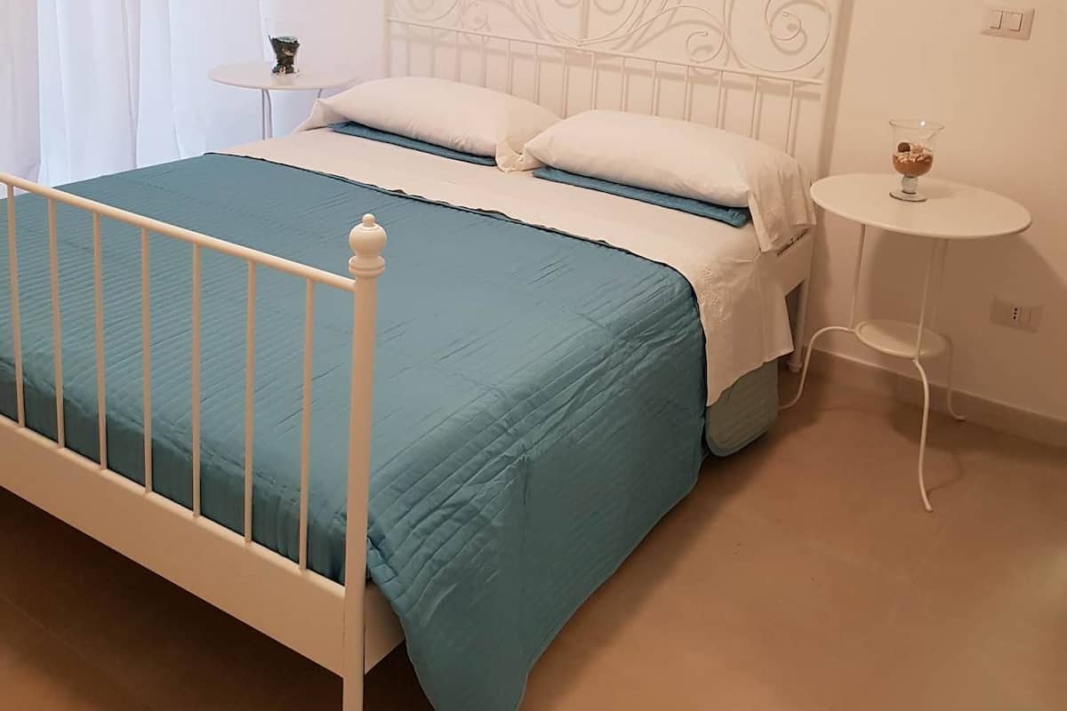 Chambres insonorisées, lits bébé (gratuits), draps fournis