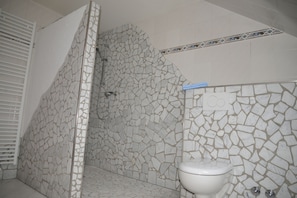 Apartment (Ettelsberg) | Bathroom | Hair dryer, towels