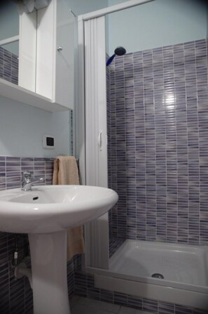 Chambre Double Standard | Salle de bain