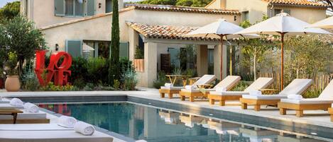 Seasonal outdoor pool, pool umbrellas, sun loungers