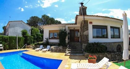 Club Villamar - Nice villa with private pool and parking space