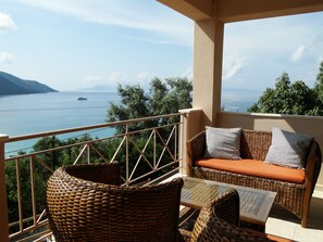 Luxury Villa, 3 Bedrooms, Beach View | Pemandangan balkoni