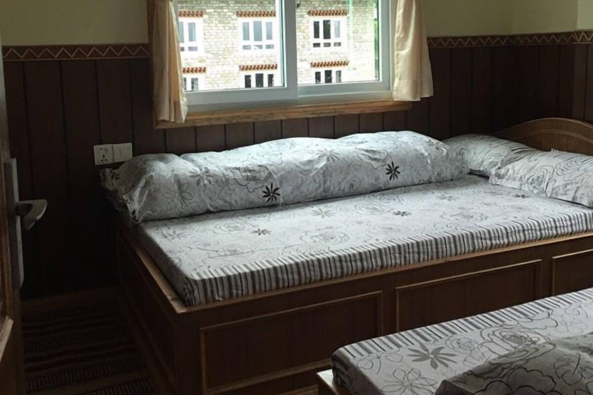 Deluxe Double or Twin Room, 1 Double Bed, Mountain View | WiFi (surcharge)