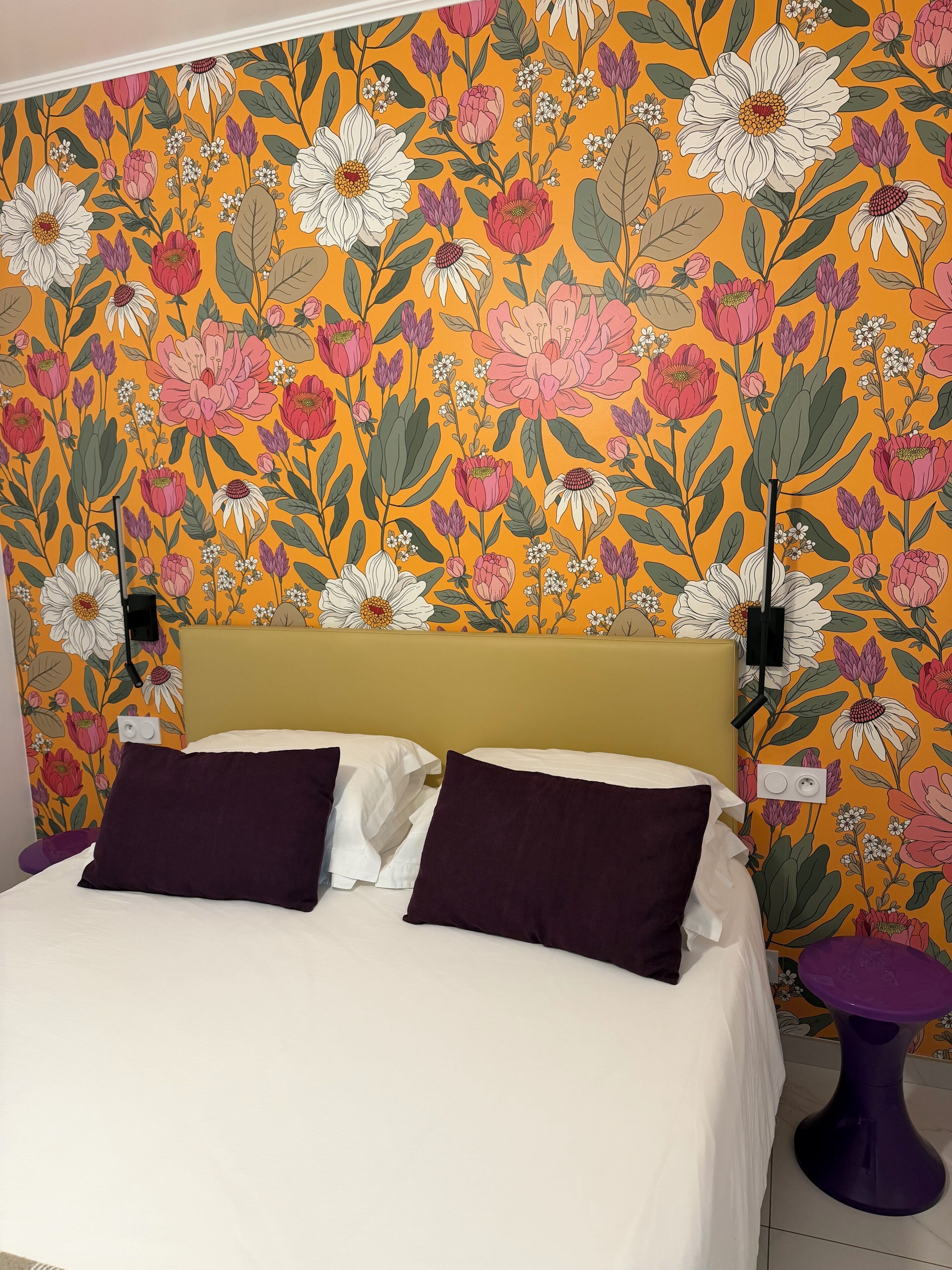 Minibar, decoración personalizada y muebles diferentes 