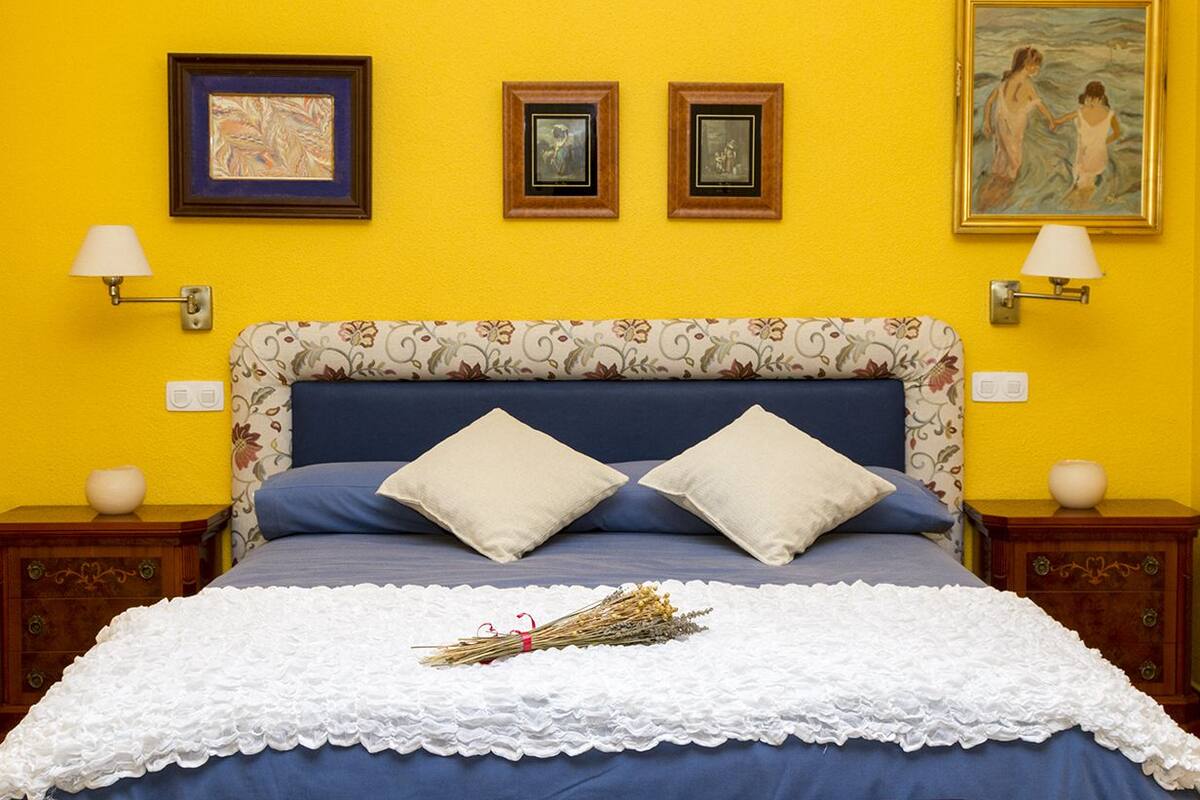 Deluxe Double or Twin Room | Desk, laptop workspace, rollaway beds, free WiFi