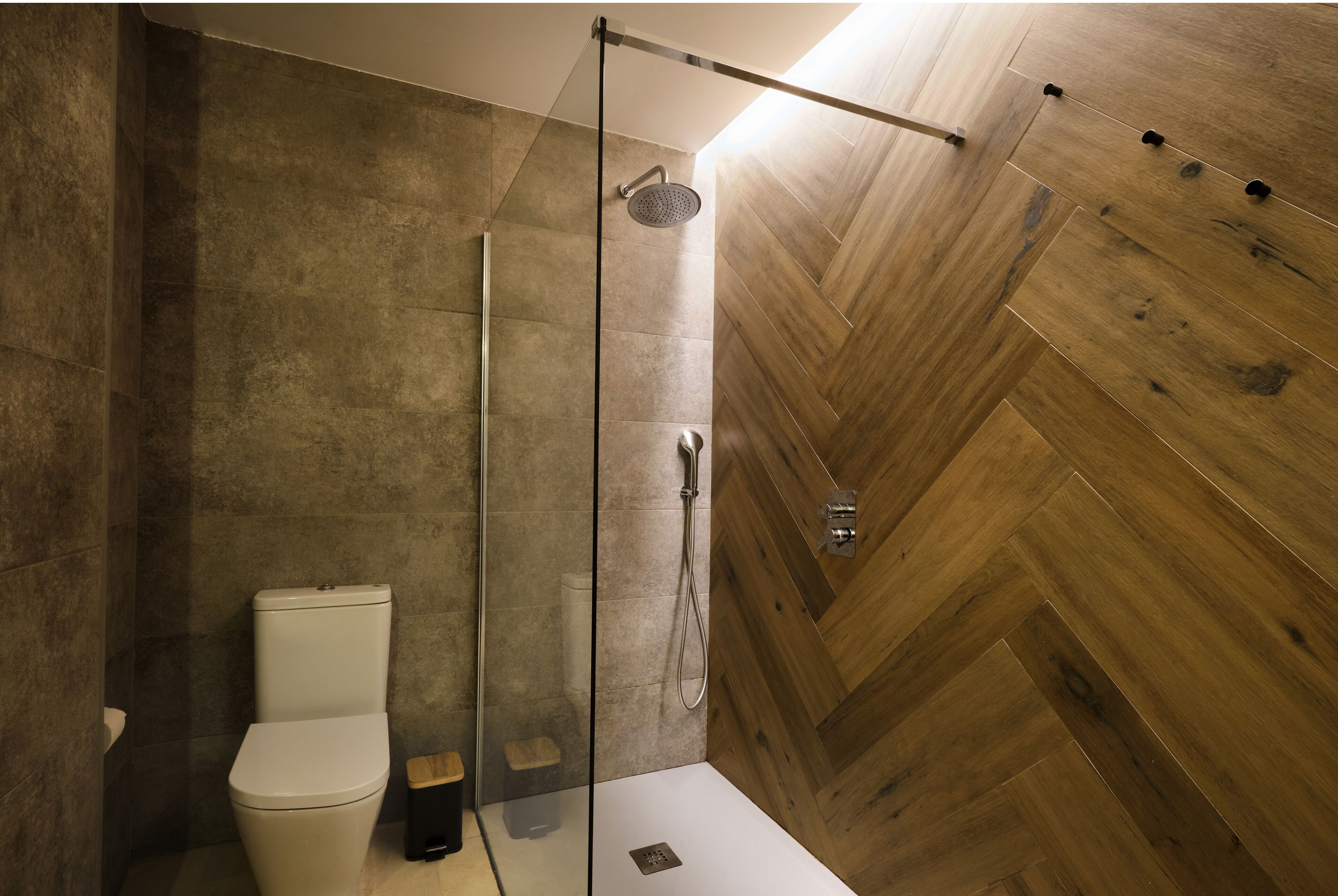 quadruple room, balcony | bathroom | shower, free toiletries, hair dryer, towels