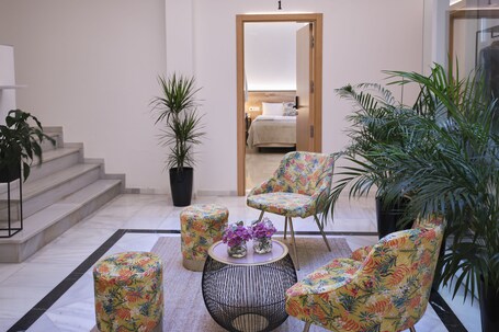 Sweet Sevilla Suites - view 2