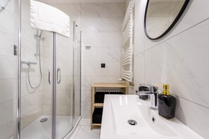 Appartamento | Doccia