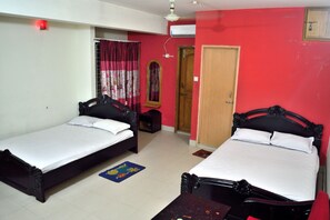 Deluxe Quadruple Room, 1 Bedroom